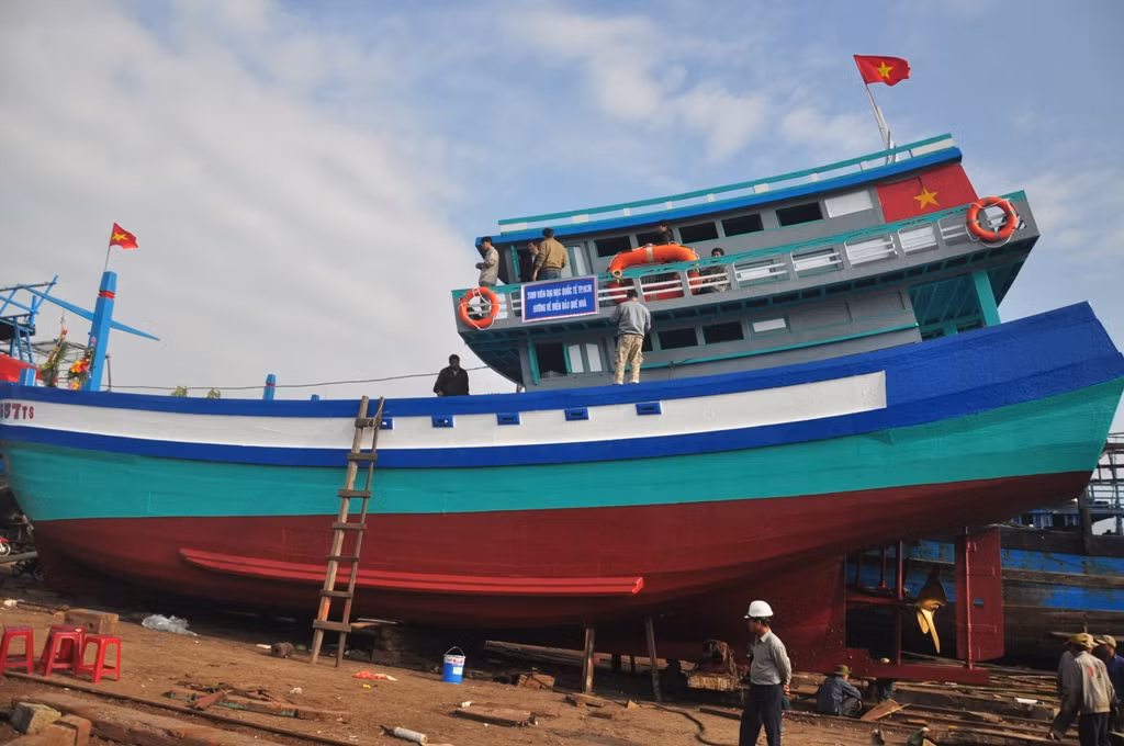 Ha huy thay the tau “chung nhan lich su“ bi TQ danh chim-Hinh-4