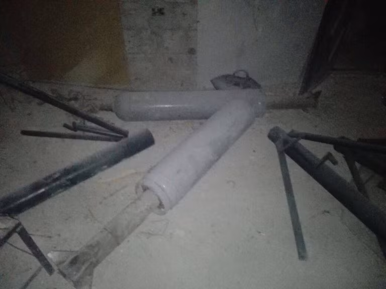 Được biết, nhóm phiến quân đã sử dụng căn cứ dưới lòng đất này để lưu trữ một lượng đáng kể vũ khí tự chế.