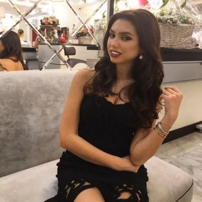 Những cô chiêu Nga giàu có tận hưởng cuộc sống sung túc mà nhiều người hằng mơ ước. Anastasia Beljak là con gái của Mikhail Belyakov – một trong những ông trùm lớn nhất trong ngành kinh doanh nhiên liệu ở thủ đô Moscow từ những năm 1990.