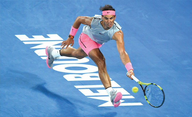 Nhiều thống kê chỉ ra người thuận tay trái có phần nổi trội hơn so với người thuận tay phải trong lĩnh vực thể thao.