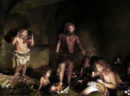 Thêm nữa, việc con người săn bắt lạc đà Camelus knoblochi trong giai đoạn trên cũng có thể khiến đẩy nhanh sự tuyệt chủng của loài động vật này.