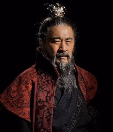 Nhóm người này nổi lòng tham muốn chiếm đoạt ngựa và của cải mà Tào Tháo mang theo. Họ không thể ngờ rằng Tào Tháo có võ nghệ cao cao cường nên đã tiêu diệt những kẻ có ý đồ xấu đối với mình.