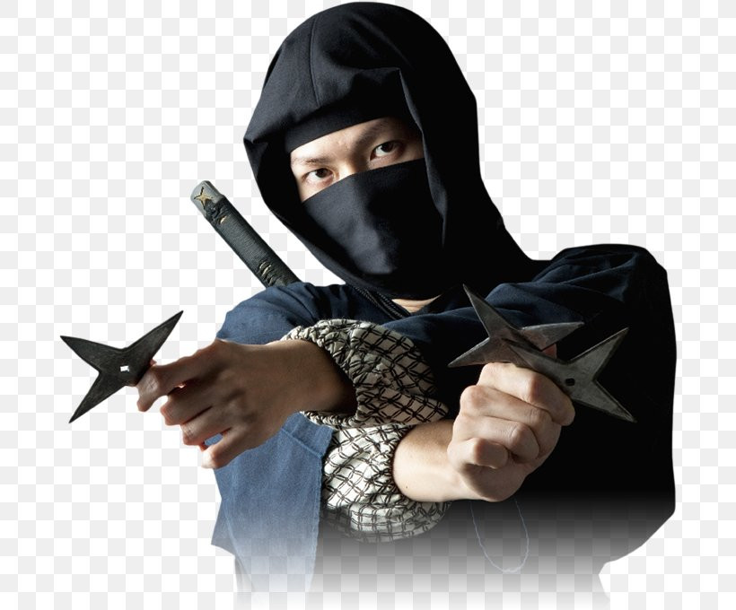 Shuriken chủ yếu có màu đen. Màu sắc này được lựa chọn để ninja sử dụng khi làm nhiệm vụ vào ban đêm khiến đối phương khó có thể phát hiện và phòng tránh kịp thời.