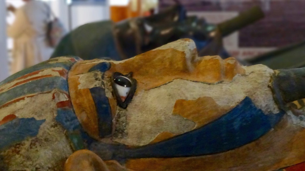 Do vậy, Khnum-nakht và Nakht-ankh được các chuyên gia xác định là anh em cùng mẹ khác cha.