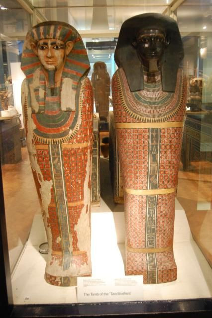 Ngày nay, du khách có thể ghé thăm Bảo tàng Manchester để chiêm ngưỡng và tìm hiểu về xác ướp Khnum-nakht và Nakht-ankh. Đó là những xác ướp lâu đời nhất tại bảo tàng này và cũng được nhiều người biết đến nhất.