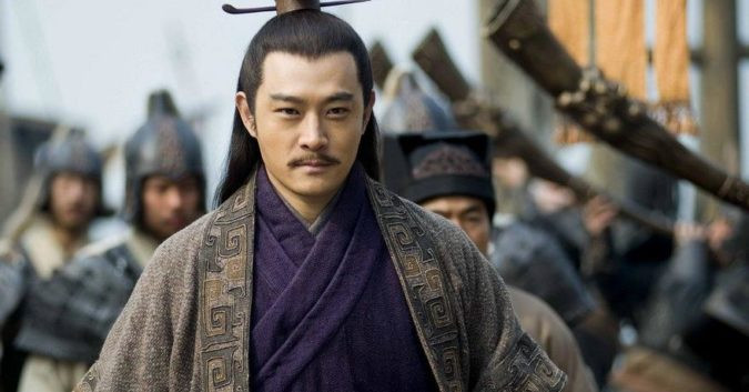 Theo các nhà nghiên cứu, Chu Du khuyên Tôn Quyền loại trừ Lưu Bị là vì một số lý do. Trong đó, ông phân tích tình hình và nhận thấy Tào Tháo đang là thế lực mạnh nhất ở phía Bắc nhưng quyền lực chưa ổn định. Do vậy, ngay cả khi quân Tào Ngụy tấn công thì Đông Ngô hoàn toàn có thể đối phó.