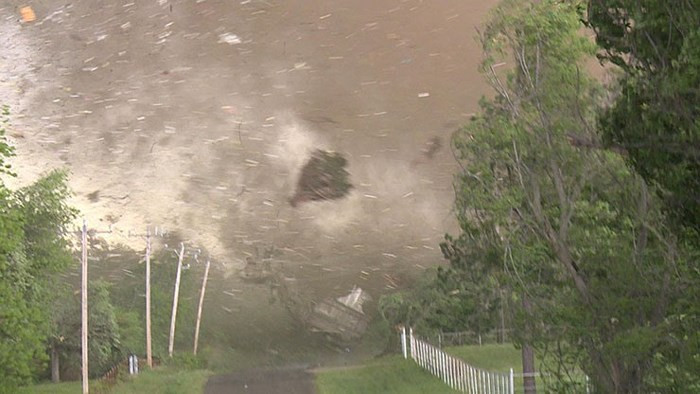 Nhung su song sot than ky cua con nguoi khi thien tai-Hinh-5