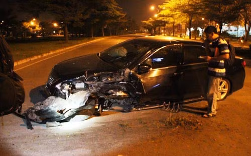 Lam xiec tren dai lo, gai tre bi tai nan trong thuong