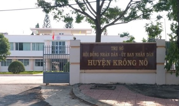 Dak Nong: Mot minh tham du, Cty Nguyen Quan trung goi thau xay nha hieu bo-Hinh-2