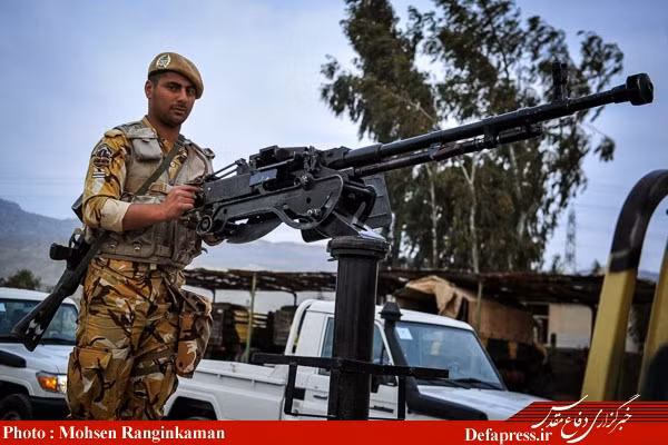 Đại liên 12,7mm kiểu DShK của Liên Xô.