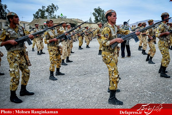 Ngoài AK, binh sĩ Lữ đoàn biệt kích 35 NEZARA còn được trang bị súng trường kiểu G3 do Iran sản xuất.