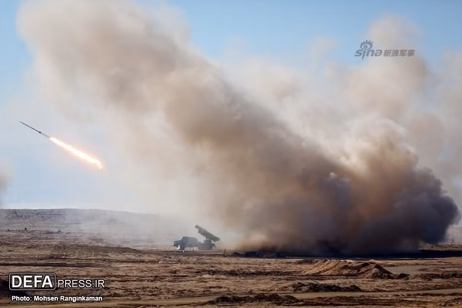 Fajr-5 được trang bị động cơ rocket nhiên liệu rắn có thể cho phép đạt vận tốc tối đa đến 1009m/s. Nguồn ảnh: DEFA