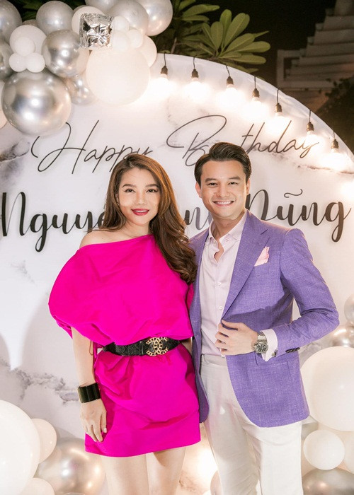 Năm 2019, Trương Ngọc Ánh vướng tin đồn hẹn hò Anh Dũng nhưng phủ nhận. Cuối tháng 4/2021, Trương Ngọc Ánh cùng Anh Dũng công khai là một cặp. Anh Dũng sinh năm 1990, kém Trương Ngọc Ánh đến 14 tuổi, là diễn viên.