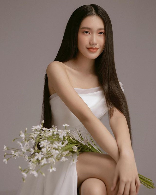 Doãn Hải My là bạn gái tin đồn của cầu thủ khoác áo số 7 - Đoàn Văn Hậu.