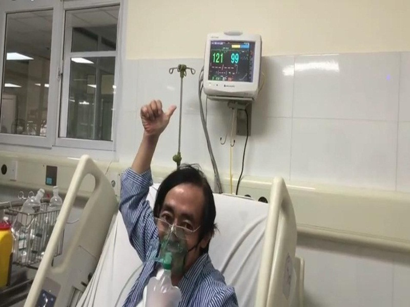 Nam nghệ sĩ giữ tinh thần lạc quan dù mắc bệnh ung thư.