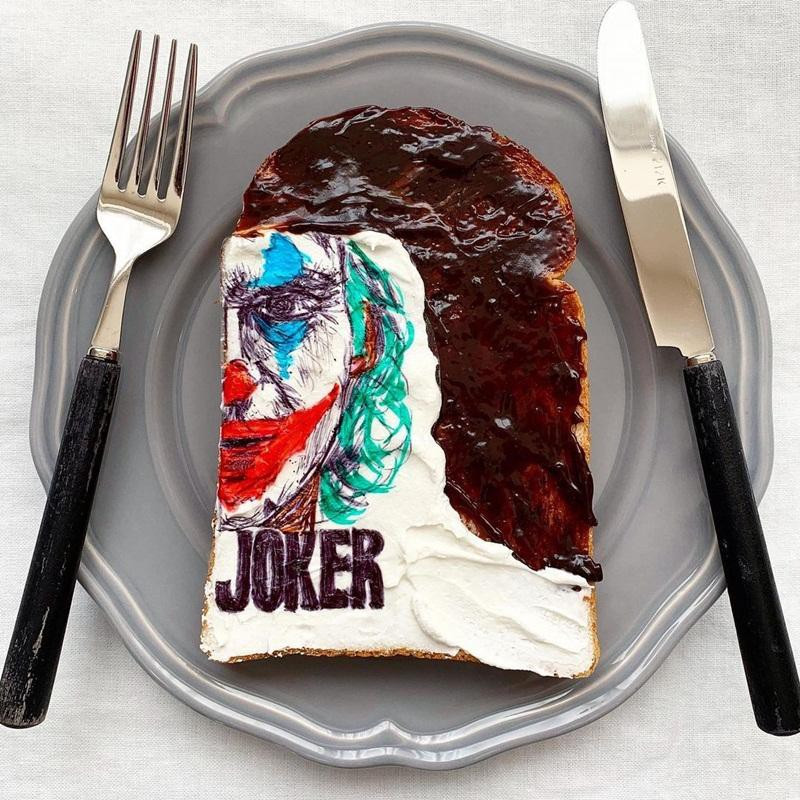 Để tạo ra những lát bánh mì đặc biệt như thế này, Eiko đã mất rất nhiều thời gian, công sức tập luyện. Hiện tại với mỗi “tác phẩm” cô cũng phải mất khoảng 30 phút để tạo hình.Bù lại, cô đã trở thành một food blogger nổi tiếng trên Instagram với hơn 43 nghìn lượt theo dõi.