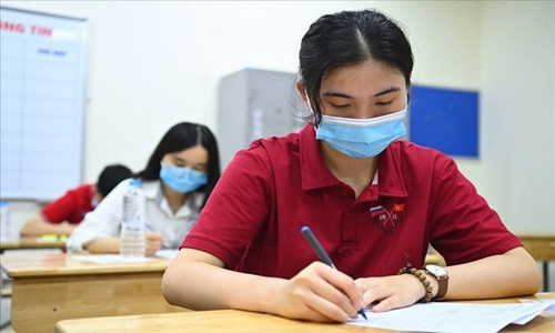 Nong: TPHCM giu nguyen phuong an, to chuc thi lop 10 sau thi THPT