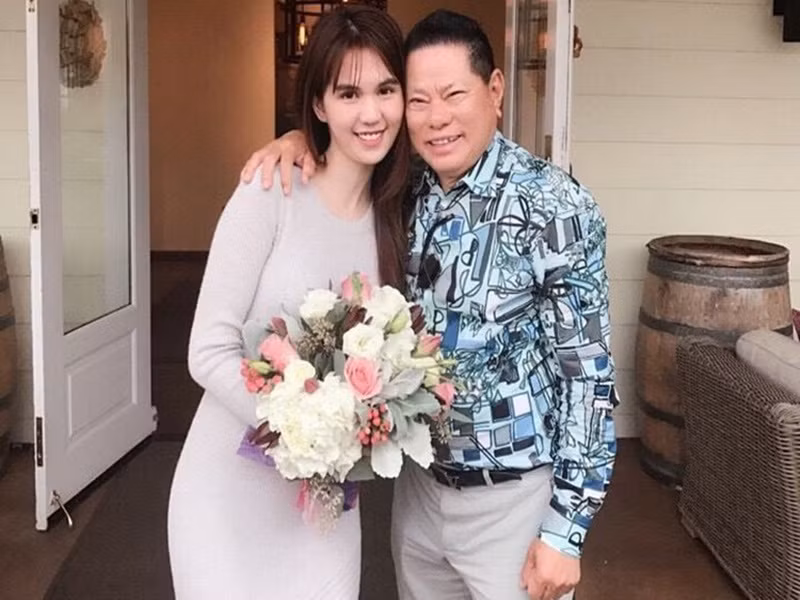 Dư luận có ý kiến trái chiều về mối tình "27-72" của Hoàng Kiều và Ngọc Trinh. Không ít người cho rằng đây chỉ là cuộc vui giữa chân dài và đại gia, không phải là một tình yêu thực sự.