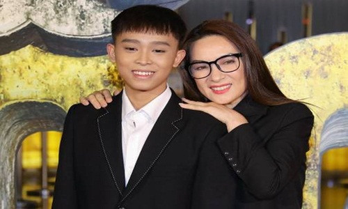 Phi Nhung len tieng truoc tin don lay het cat se cua Ho Van Cuong