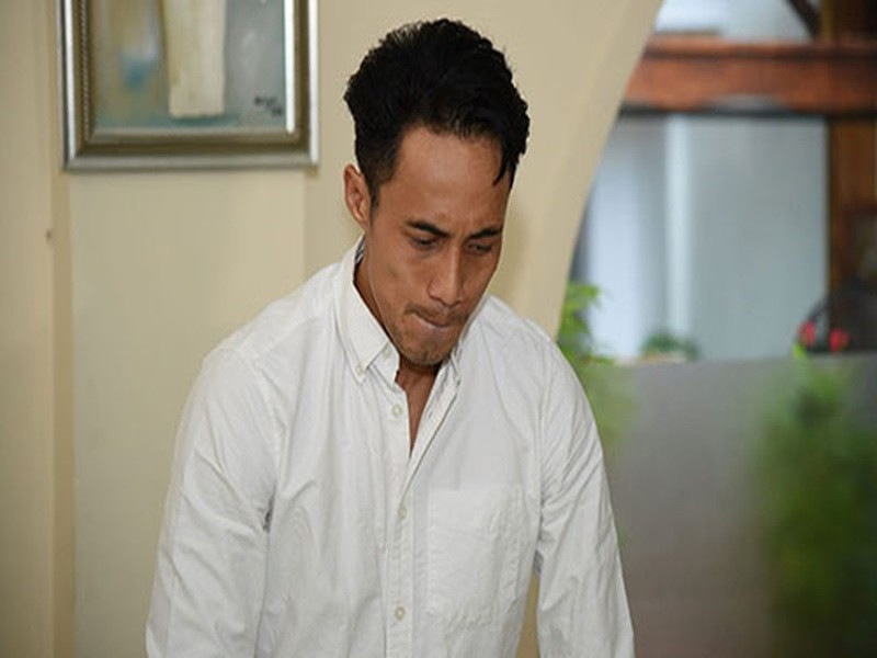 Năm 2018, rocker Phạm Anh Khoa bị Phạm Lịch, vũ công Nga My và M.P tố gạ tình. Nhanh chóng, nam rocker bị nhãn hàng quay lưng, bị cắt sóng trên VTV. Giữa lùm xùm, nam rocker phủ nhận cáo buộc gạ tình nhưng cuối cùng cũng gửi lời xin lỗi đến các nạn nhân. Sau khi Phạm Anh Khoa cúi đầu nhận sai, làn sóng chỉ trích không còn mạnh mẽ như trước. Tuy nhiên, nhiều cư dân mạng vẫn chưa thể bỏ qua cho nam rocker. Ảnh: Zing