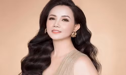 Hoang Yen canh cao tinh moi cua chong cu khi bi “da xeo”