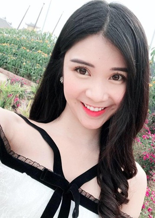 Thanh Bi vướng ồn ào tiền bạc vào tháng 1/2019. Cụ thể, 1 người bán hàng tố Thanh Bi sau khi nhận hàng thì mất hút và đến khi nhận được tin nhắn đòi nợ Thanh Bi có dấu hiệu muốn quỵt tiền.