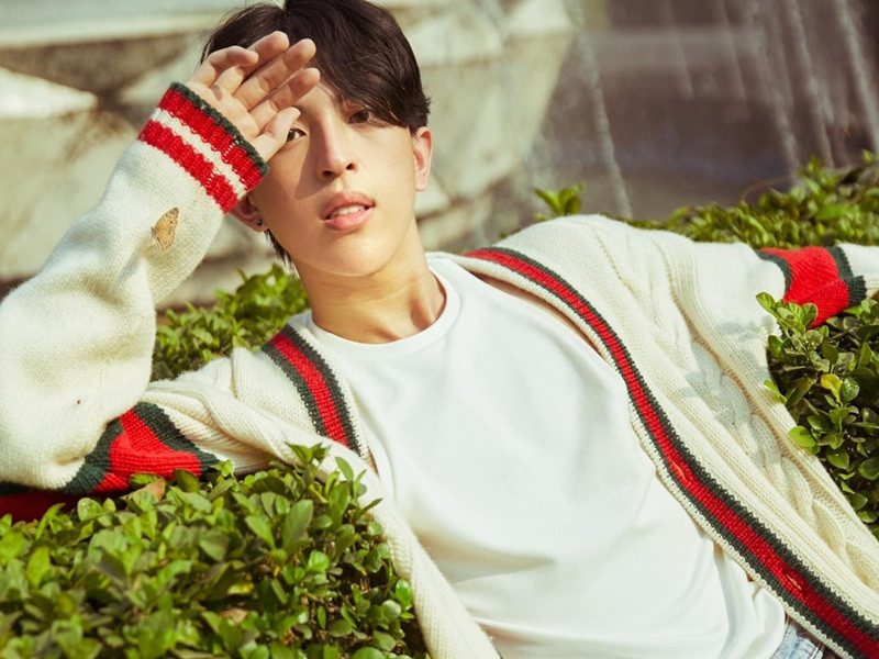 Con trai đầu lòng của Thu Hoài tên Phúc Tín. Anh sở hữu vẻ ngoài điển trai không kém hot boy. Theo Thu Hoài, con trai là người đồng tính.