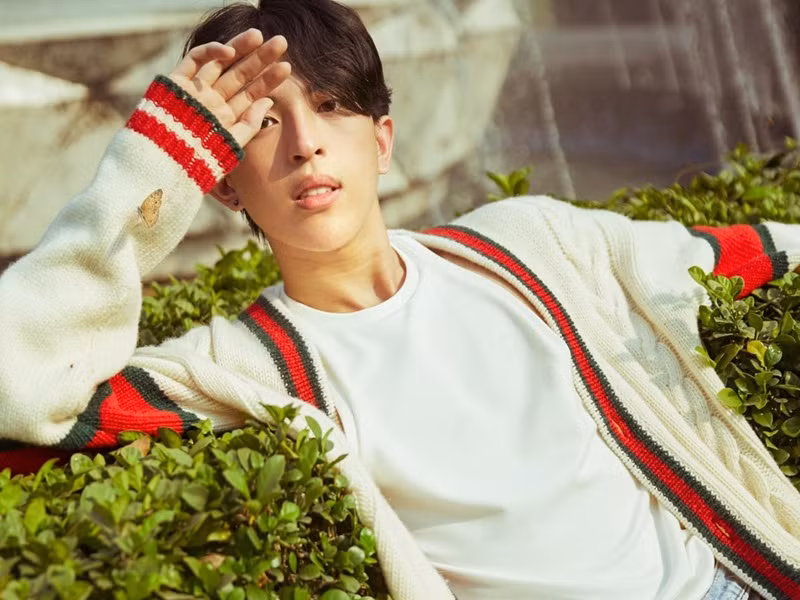 Con trai đầu lòng của Thu Hoài tên Phúc Tín. Anh sở hữu vẻ ngoài điển trai không kém hot boy. Theo Thu Hoài, con trai là người đồng tính.