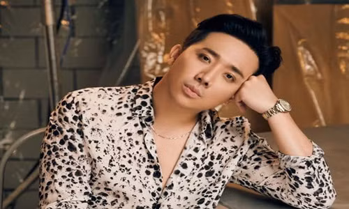 Tran Thanh ung ho 1 ty vao Quy Vaccine phong dich COVID-19