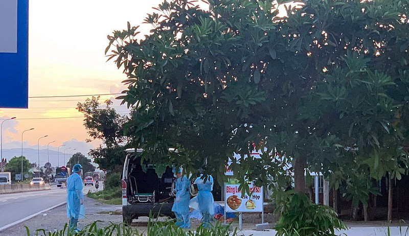 Phong toa 3 diem dan cu hon 3.000 nguoi o Binh Thuan-Hinh-4