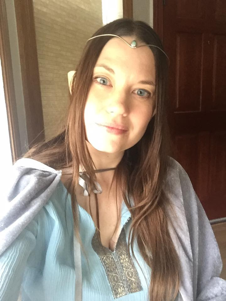 Chuyen la hom nay: Co gai tu coi minh la yeu tinh, lam chuyen kho tin...-Hinh-2