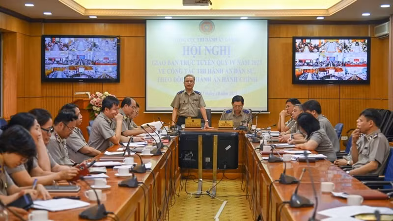  Thu hồi tài sản tham nhũng năm 2023 đạt trên 20.000 tỷ đồng: Theo đại diện Tổng cục Thi hành án dân sự (Bộ Tư pháp), năm 2023, đối với thu hồi tài sản bị chiếm đoạt, thất thoát trong các vụ án hình sự về tham nhũng, kinh tế, đã thi hành xong 2.264 việc, tương ứng số tiền trên 20.405 tỷ đồng.