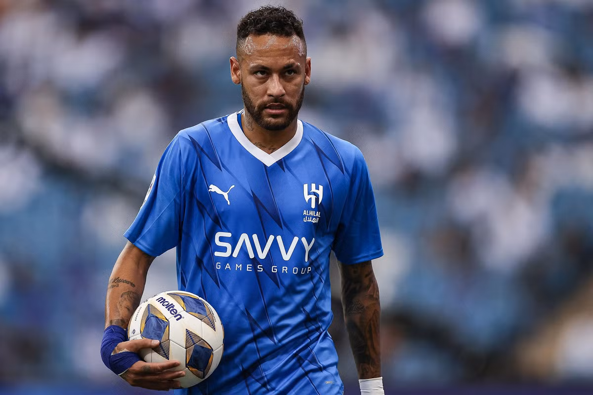 Nam 2023, Neymar gap han: Chan thuong nang va chia tay ban gai-Hinh-2