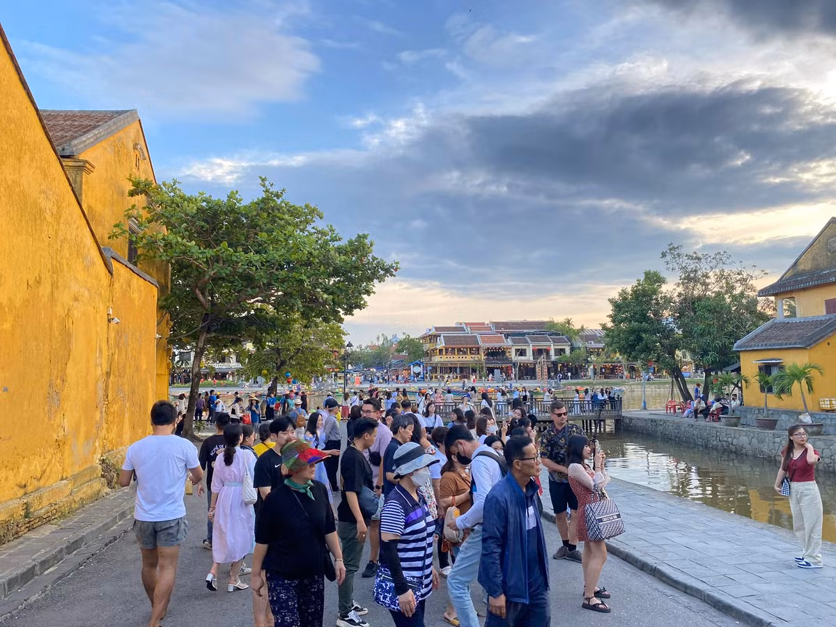 10 diem den trong nuoc duoc du khach Viet tim kiem dip Tet