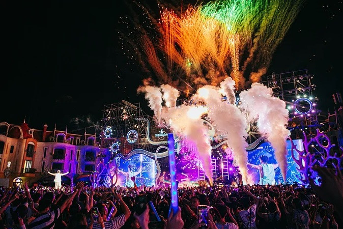 3 ngay 2 dem “du” Maroon 5 tai 8Wonder Winter Festival-Hinh-7