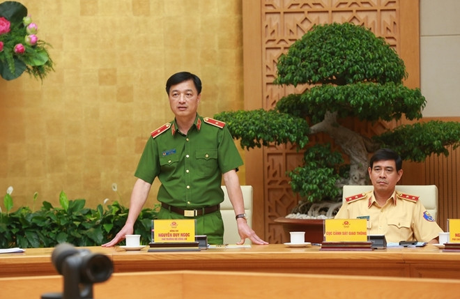 Để triệt phá đại án Việt Á, ngày 5/12/2021, Trung tướng Nguyễn Duy Ngọc, Ủy viên Trung ương Đảng, Thứ trưởng Bộ Công an, Thủ trưởng Cơ quan CSĐT Bộ Công an đã ký quyết thành lập Ban Chuyên án, đồng thời chỉ đạo sát sao Cục Cảnh sát kinh tế cùng các đơn vị nghiệp vụ của Bộ Công an triển khai khám xét 19 địa điểm, triệu tấp các đối tượng, điều tra làm rõ vụ án. Đến nay, đã khởi tố 33 vụ án, trên 111 bị can với 6 tội danh. Trong đó có 3 cựu Ủy viên Trung ương Đảng gồm cựu Bộ trưởng Y tế Nguyễn Thanh Long, cựu Bộ trưởng KH&amp;CN Chu Ngọc Anh và cựu Bí thư Hải Dương Phạm Xuân Thăng. Thứ trưởng Nguyễn Duy Ngọc cũng có nhiều dấu ấn trong triệt phá các đại án tham nhũng, kinh tế chức vụ thời gian qua.