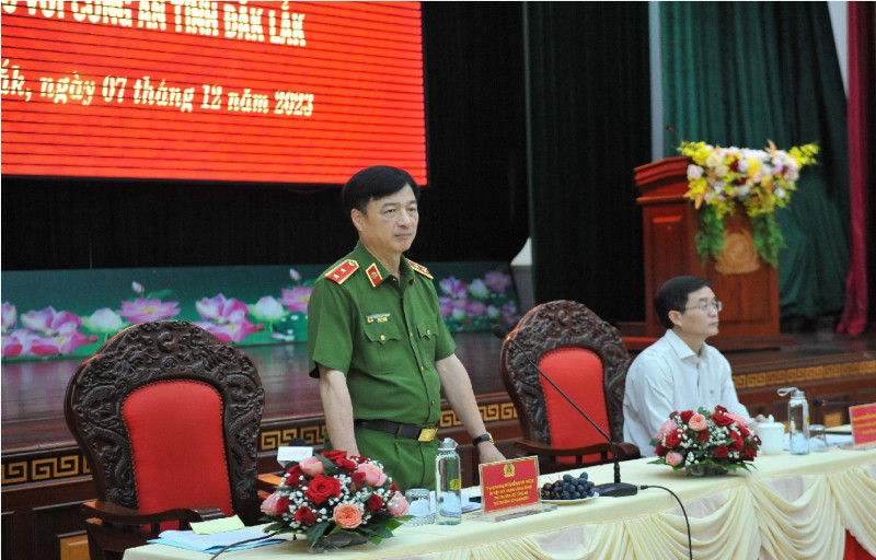 Với vai trò là Tổ phó Thường trực Tổ Công tác triển khai thực hiện Đề án phát triển ứng dụng dữ liệu về dân cư, định danh và xác thực điện tử phục vụ chuyển đổi số quốc gia giai đoạn 2022-2025, tầm nhìn đến năm 2030 của Chính phủ (Đề án 06), Thứ trưởng Nguyễn Duy Ngọc cũng có nhiều dấu ấn.