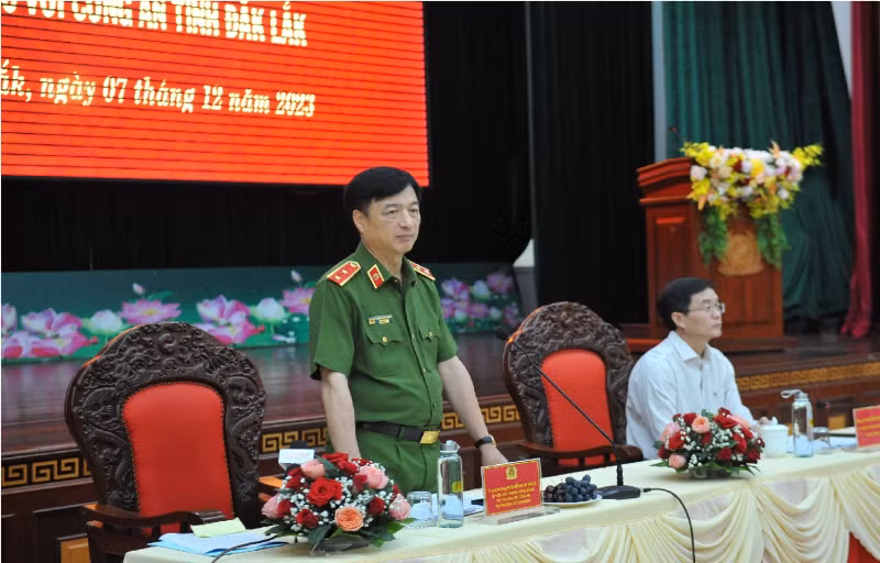 Với vai trò là Tổ phó Thường trực Tổ Công tác triển khai thực hiện Đề án phát triển ứng dụng dữ liệu về dân cư, định danh và xác thực điện tử phục vụ chuyển đổi số quốc gia giai đoạn 2022-2025, tầm nhìn đến năm 2030 của Chính phủ (Đề án 06), Thứ trưởng Nguyễn Duy Ngọc cũng có nhiều dấu ấn.