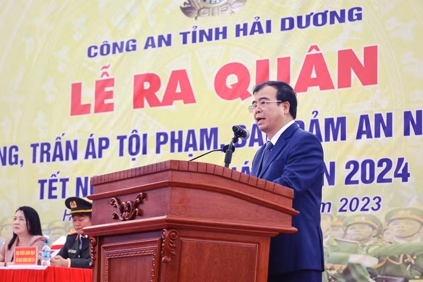 Cong an Hai Duong ra quan tran ap toi pham dip Tet Giap Thin 2024