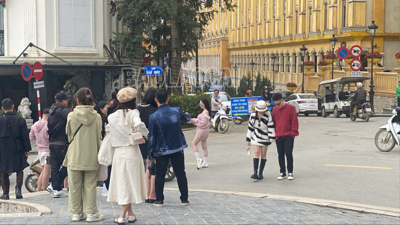 Phia sau nhung buc anh dep...-Hinh-3