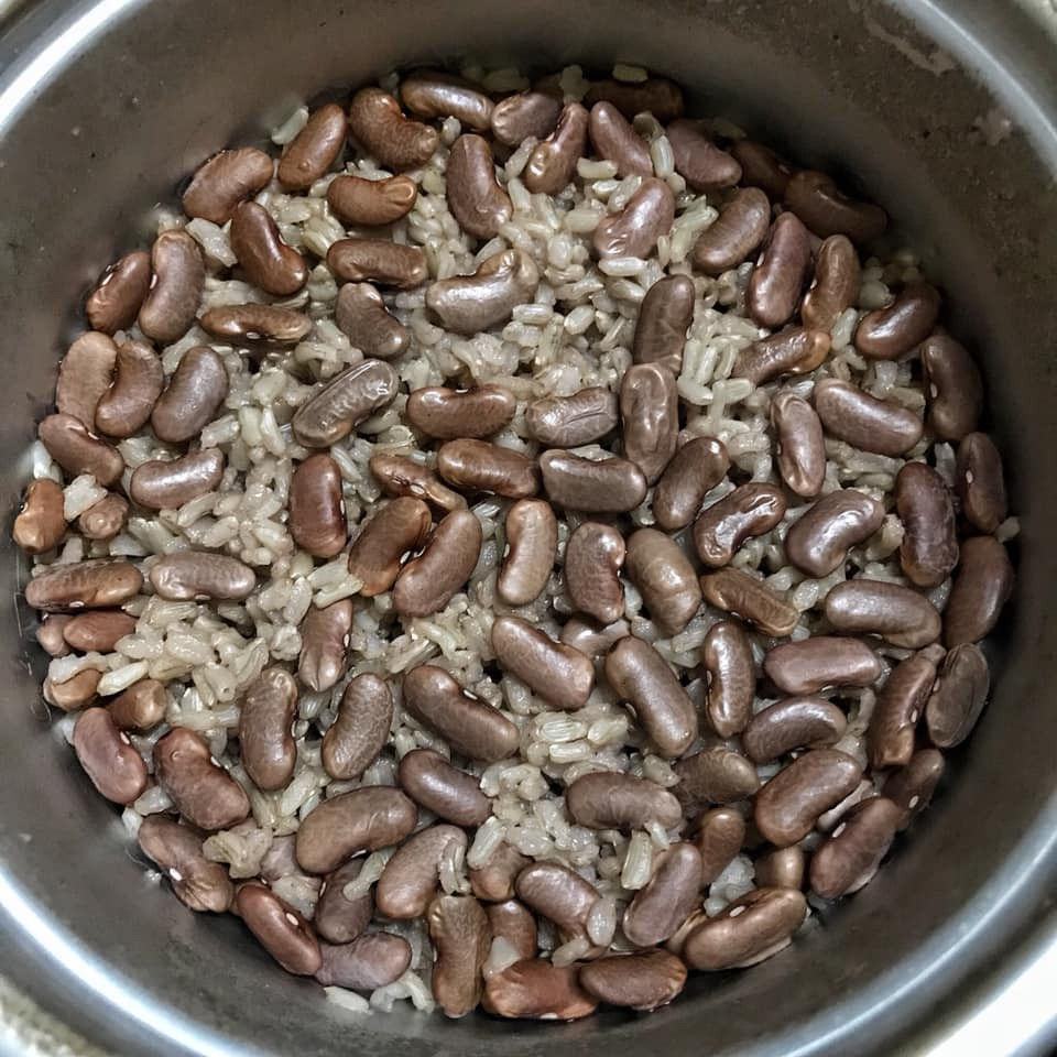 Cháo đậu đỏ cosplay cơm cháy cafe của một cô gái "khéo tay".