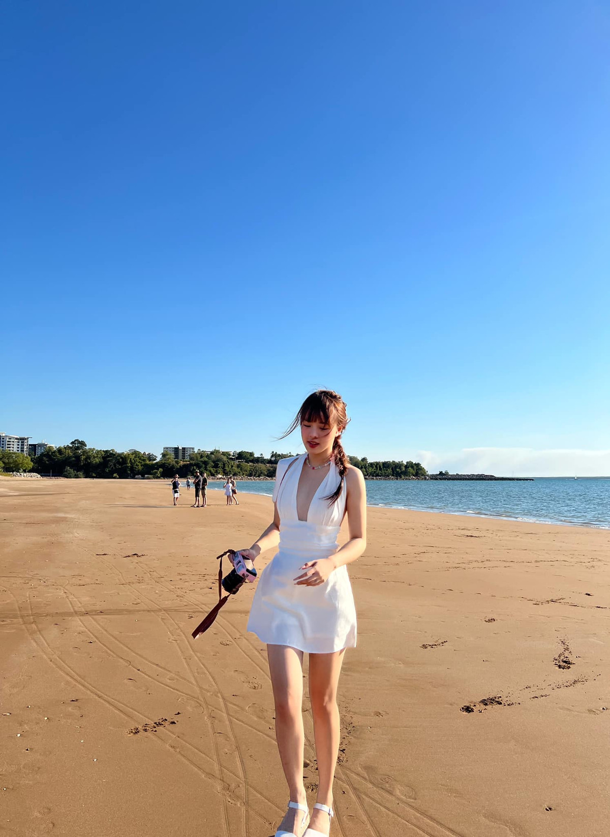 Những hình ảnh khoe dáng của Thảo Trang tại Úc khiến nhiều người ngẩn ngơ ngắm nhìn.