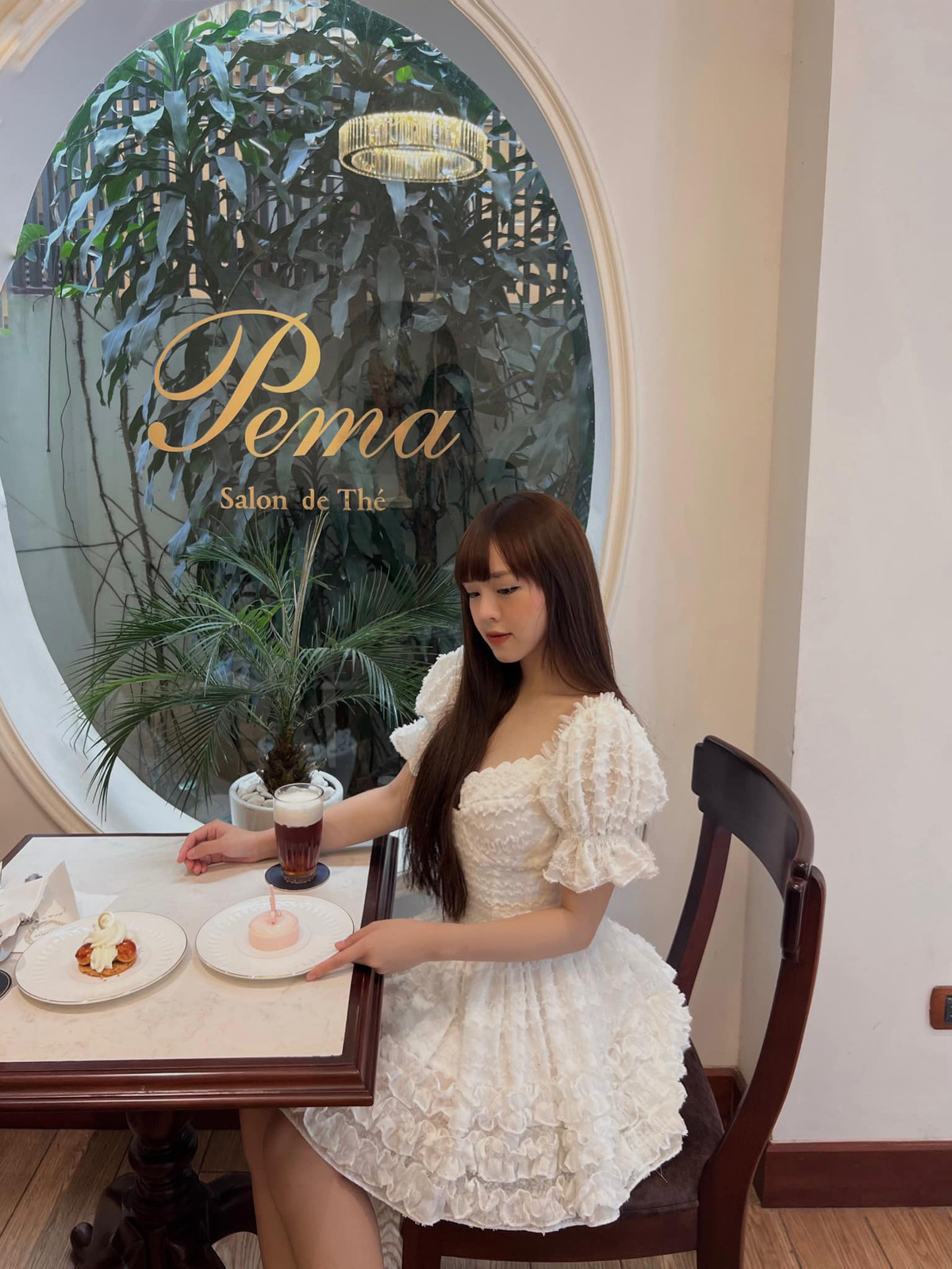 Trước đây, cô nàng đã có kinh nghiệm 3 năm làm MC trong các chương trình thể thao hay sự kiện trong trường Đại học.