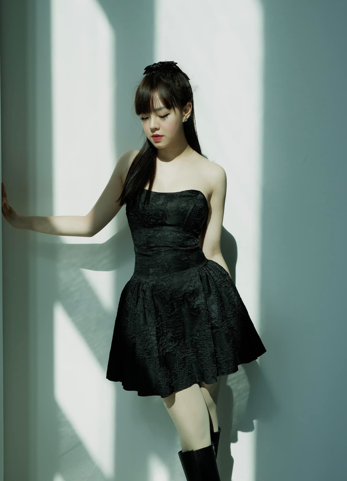 Thảo Trang là cô gái sở hữu gương mặt "baby", thân hình quyến rũ và đặc biệt là giọng nói "ngọt như mía lùi".