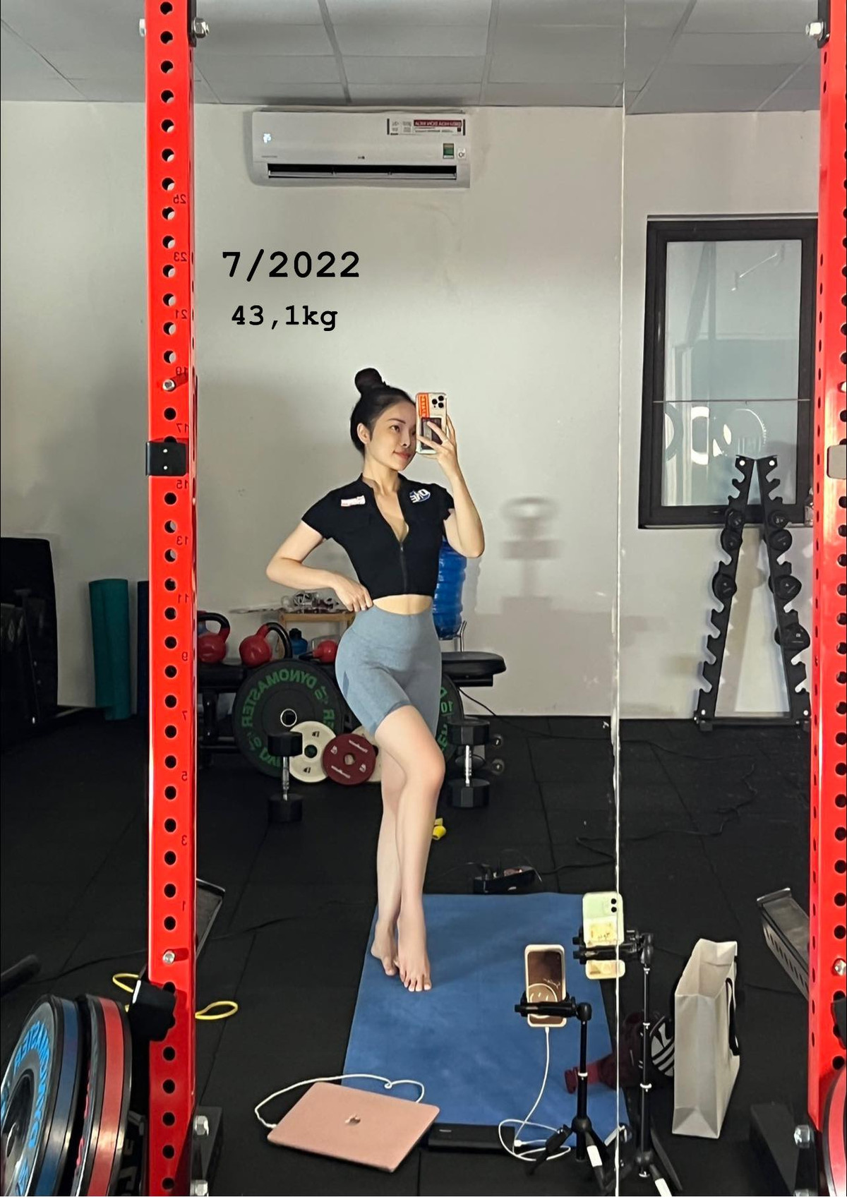 Trước đây hot girl phòng gym này đã từng phải sống trong nỗi tự ti khi thân hình nặng nề, mỡ dày từng mảng.