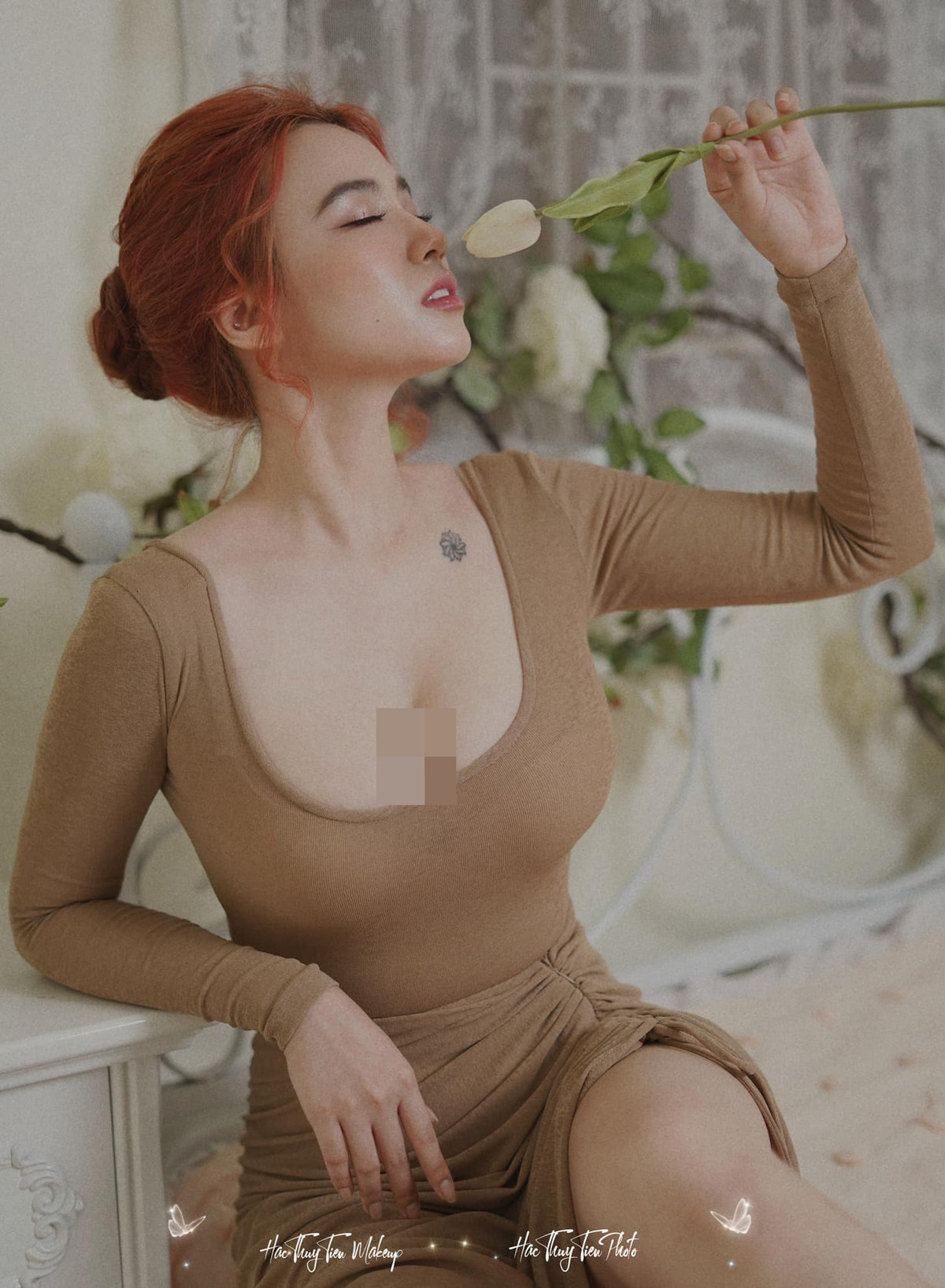 Kể từ khi gia nhập làng giải trí, gái xinh theo đuổi phong cách thời trang táo bạo, khoe tối đa vóc dáng.