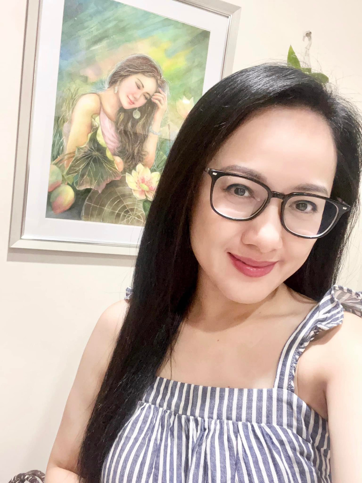 Ở tuổi 42, cuộc sống bình yên, kín tiếng của MC Hoài Anh khiến nhiều người không khỏi ngưỡng mộ. Ảnh: FBNV