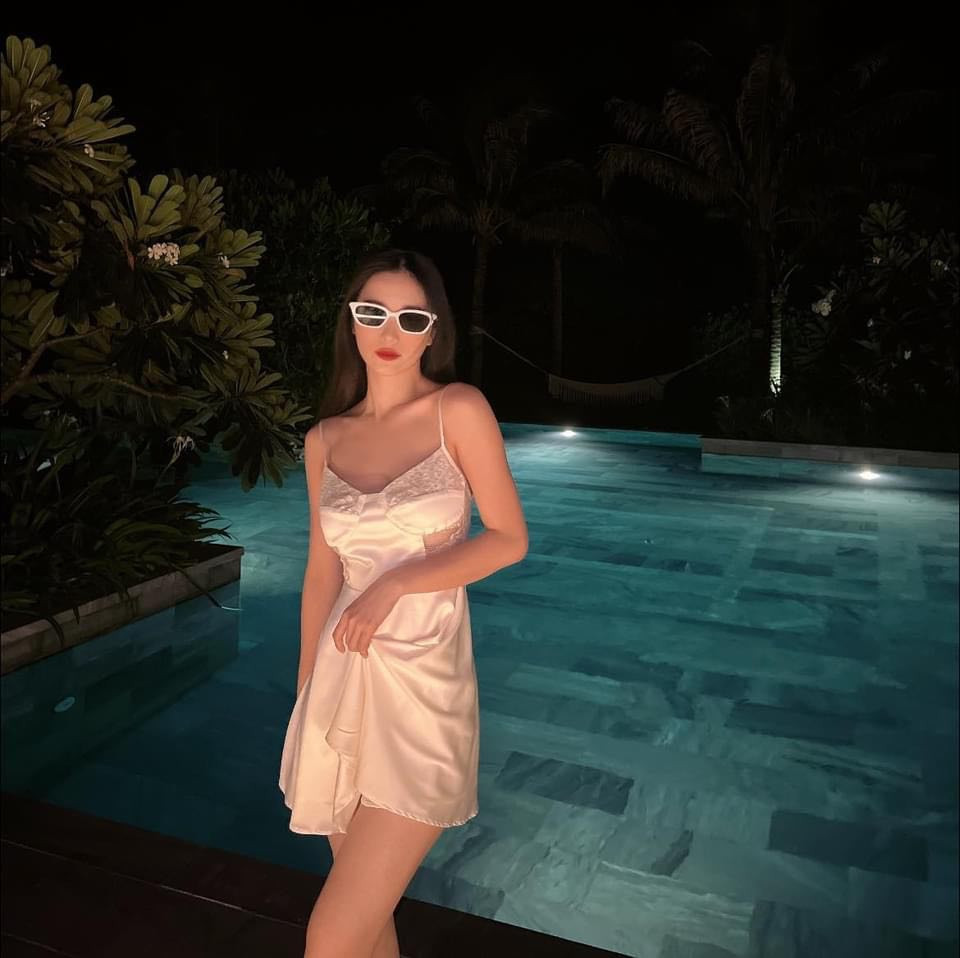 Jun Vũ (Vũ Phương Anh) sinh năm 1995. Nữ diễn viên, người mẫu được biết đến với hình ảnh dễ thương, ngọt ngào nên còn có biệt danh " hot girl trà sữa".