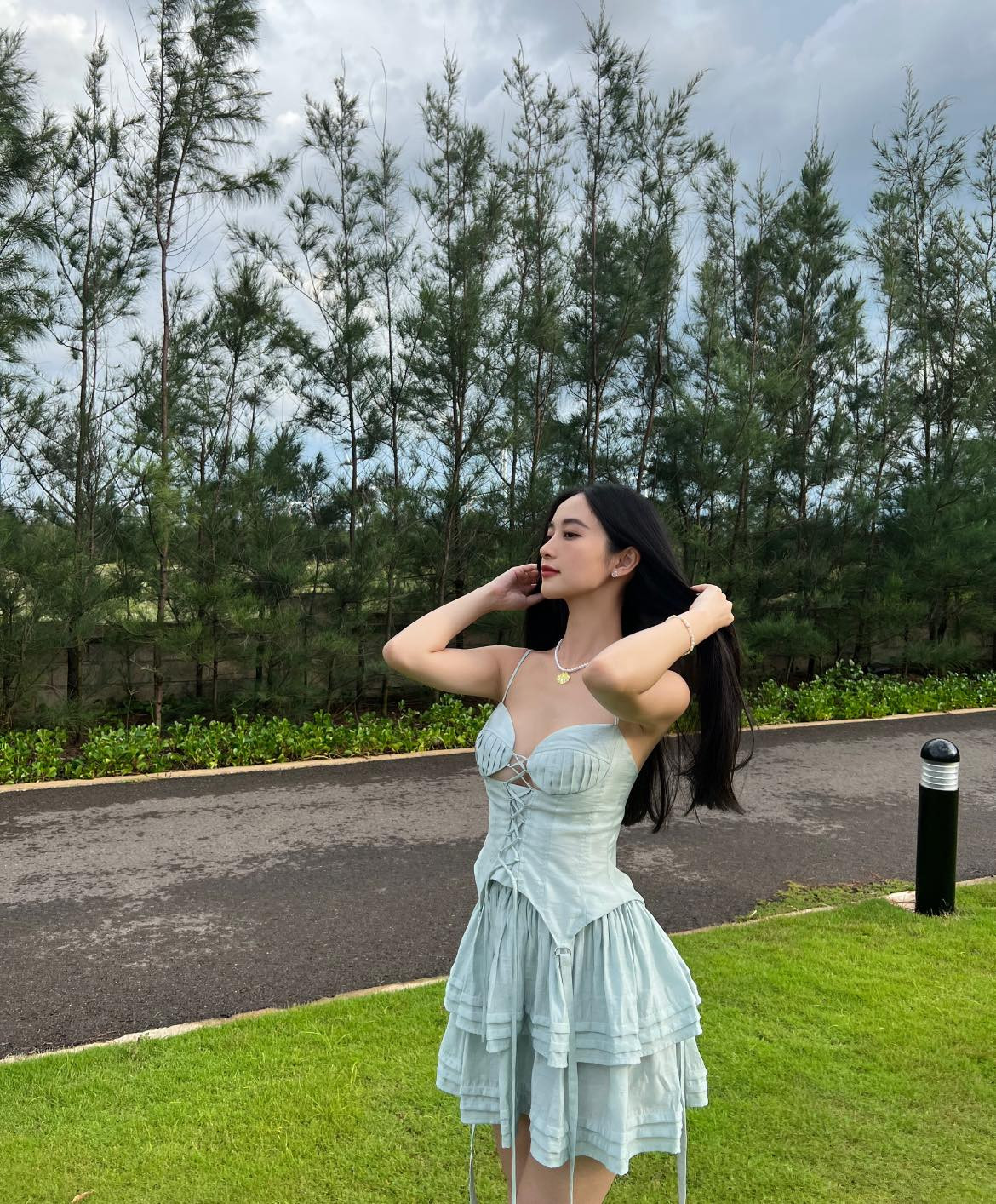 Bước chuyển mình này khiến Jun Vũ gặp phải những ý kiến trái chiều, chê bai hình tượng mới.