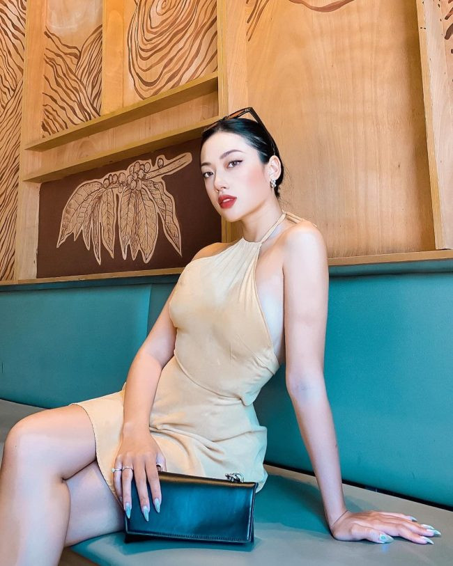 Ngoại hình đẹp lên, gym mang đến cho Hoàng Yến sức khỏe để trải nghiệm cuộc sống, giúp cô khỏe đẹp lên mỗi ngày, người đẹp gốc Quảng Ninh thổ lộ.